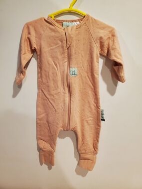 0-3 Month Ergopouch Peach Zip-Front Baby One-Piece Footie
